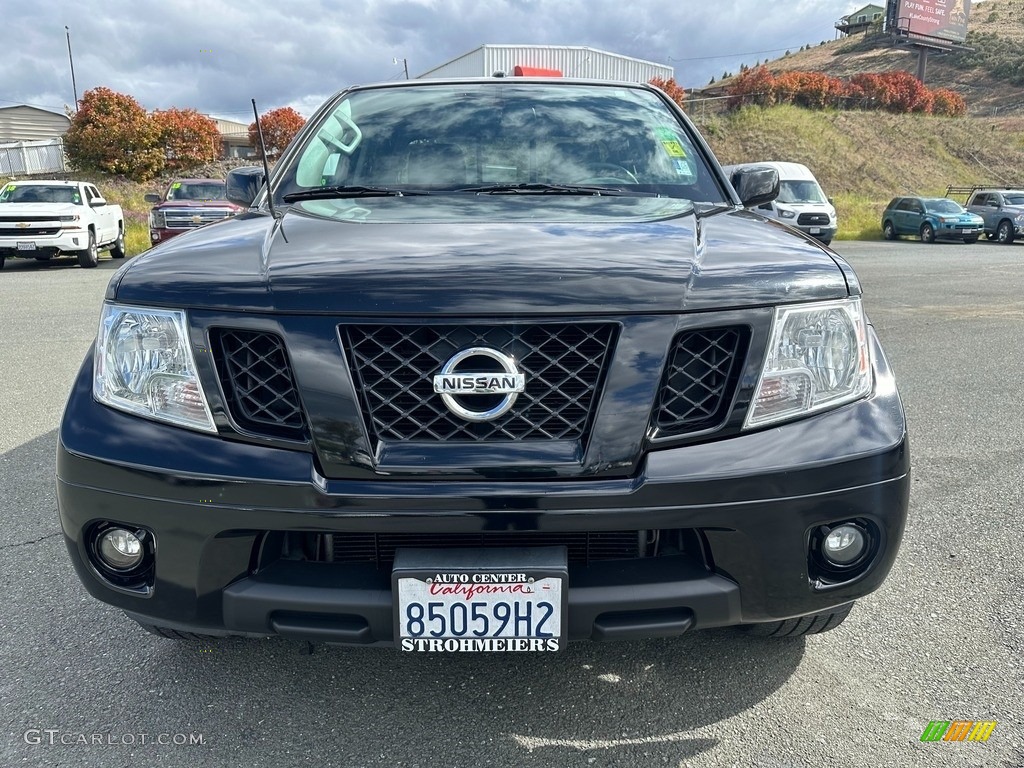 2018 Frontier SV Crew Cab - Magnetic Black / Steel photo #2