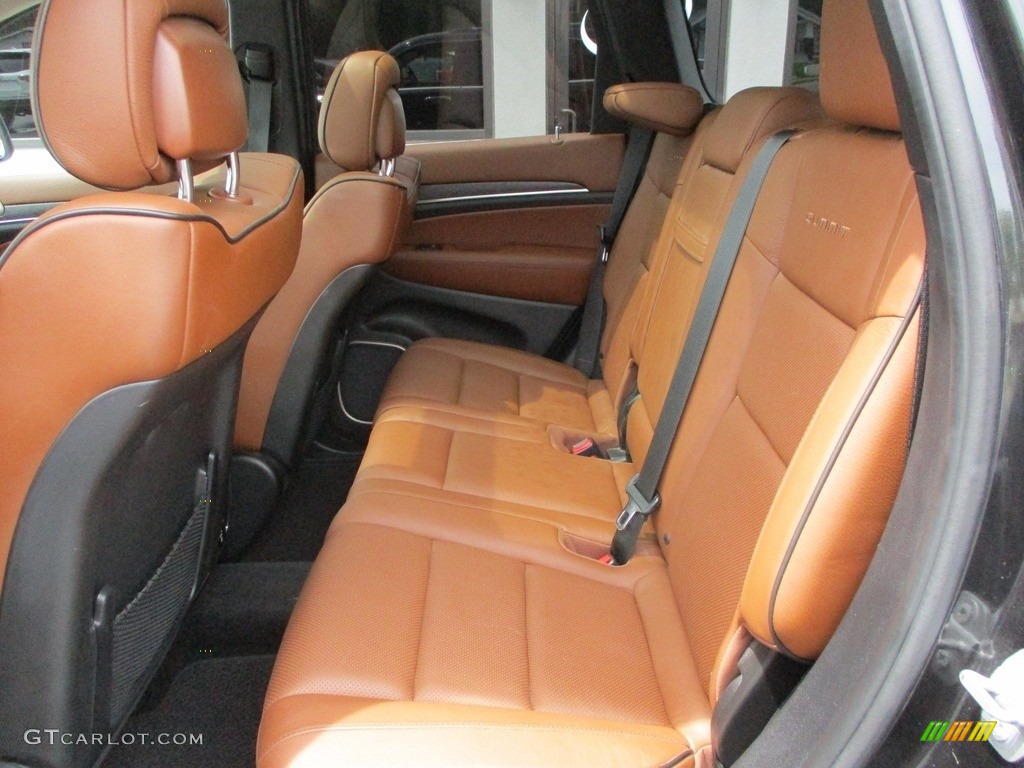 2015 Jeep Grand Cherokee Summit 4x4 Rear Seat Photos