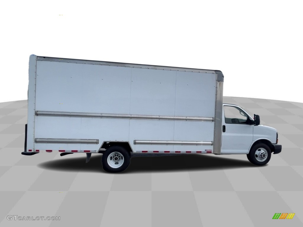 2016 Savana Cutaway 3500 Commercial Moving Truck - Summit White / Pewter photo #9