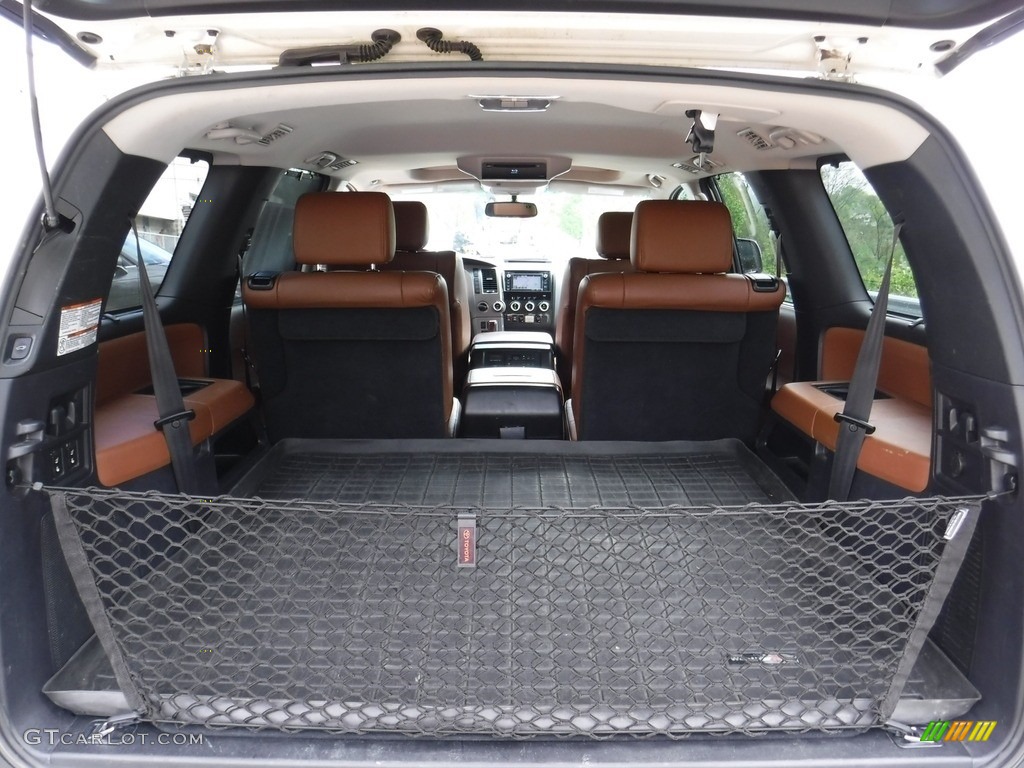 2015 Toyota Sequoia Platinum 4x4 Trunk Photos