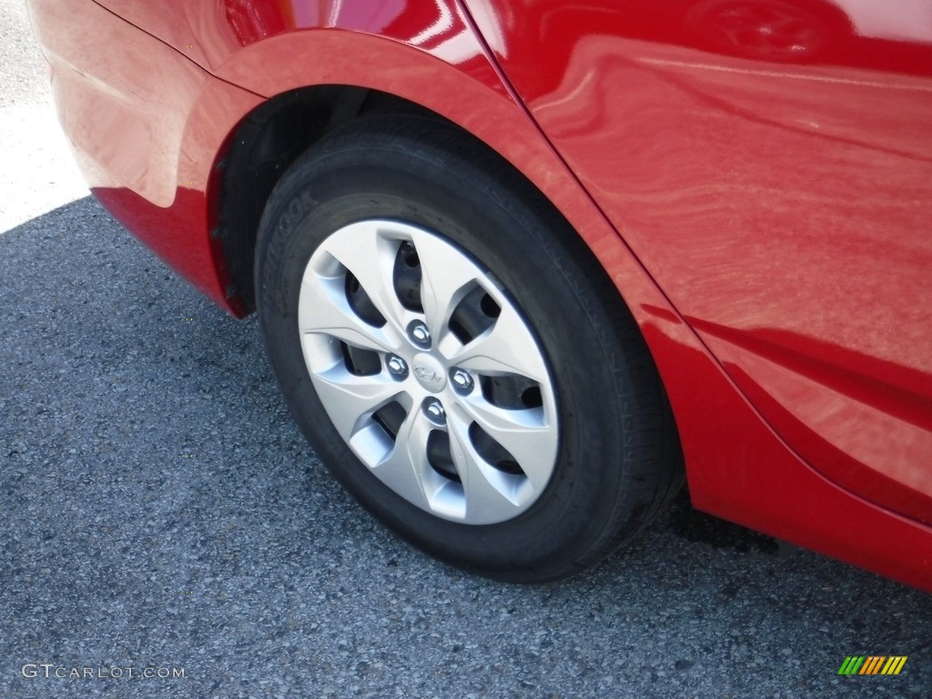 2016 Accent SE Sedan - Boston Red / Gray photo #3