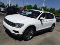 Pure White - Tiguan SEL 4MOTION Photo No. 6