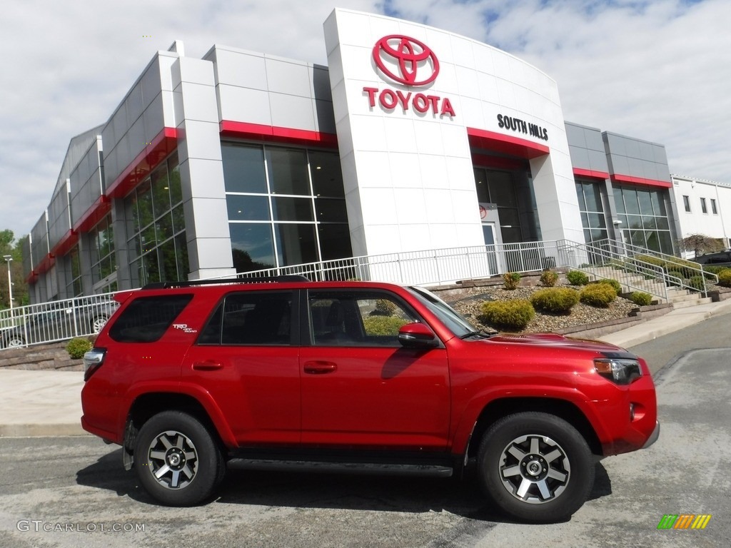 2020 4Runner TRD Off-Road Premium 4x4 - Barcelona Red Metallic / Black photo #2