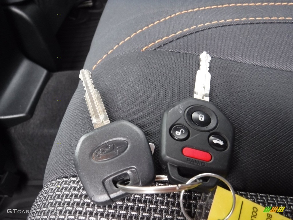 2020 Subaru Crosstrek 2.0 Premium Keys Photos