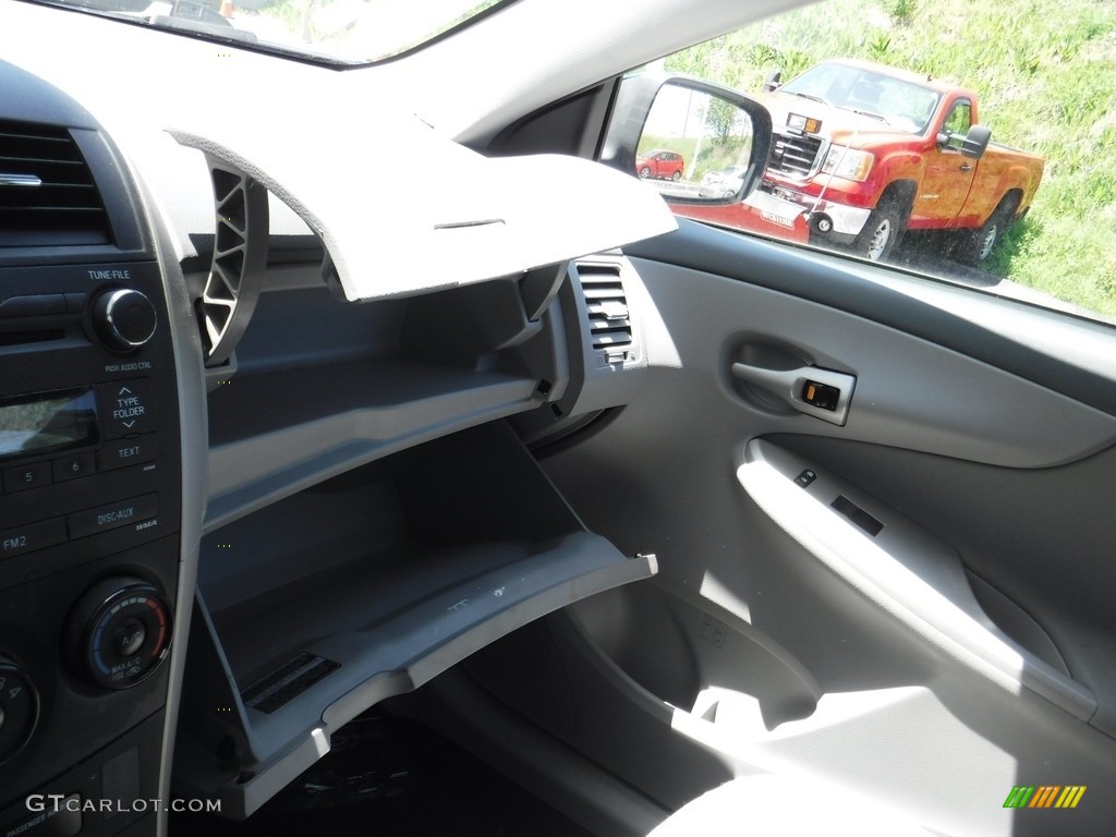 2010 Corolla LE - Blue Streak Metallic / Bisque photo #20
