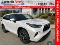 2023 Wind Chill Pearl Toyota Highlander XLE  photo #1