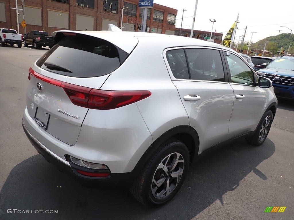 2021 Sportage LX AWD - Sparkling Silver / Black photo #8