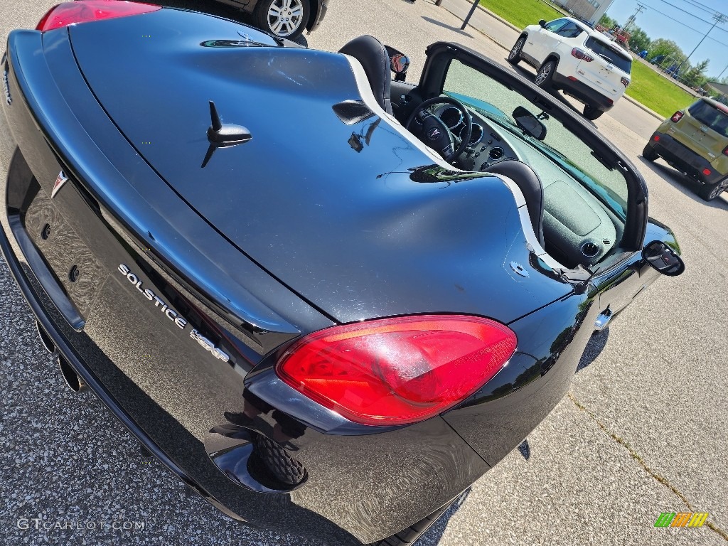 2008 Solstice GXP Roadster - Mysterious Black / Ebony photo #15