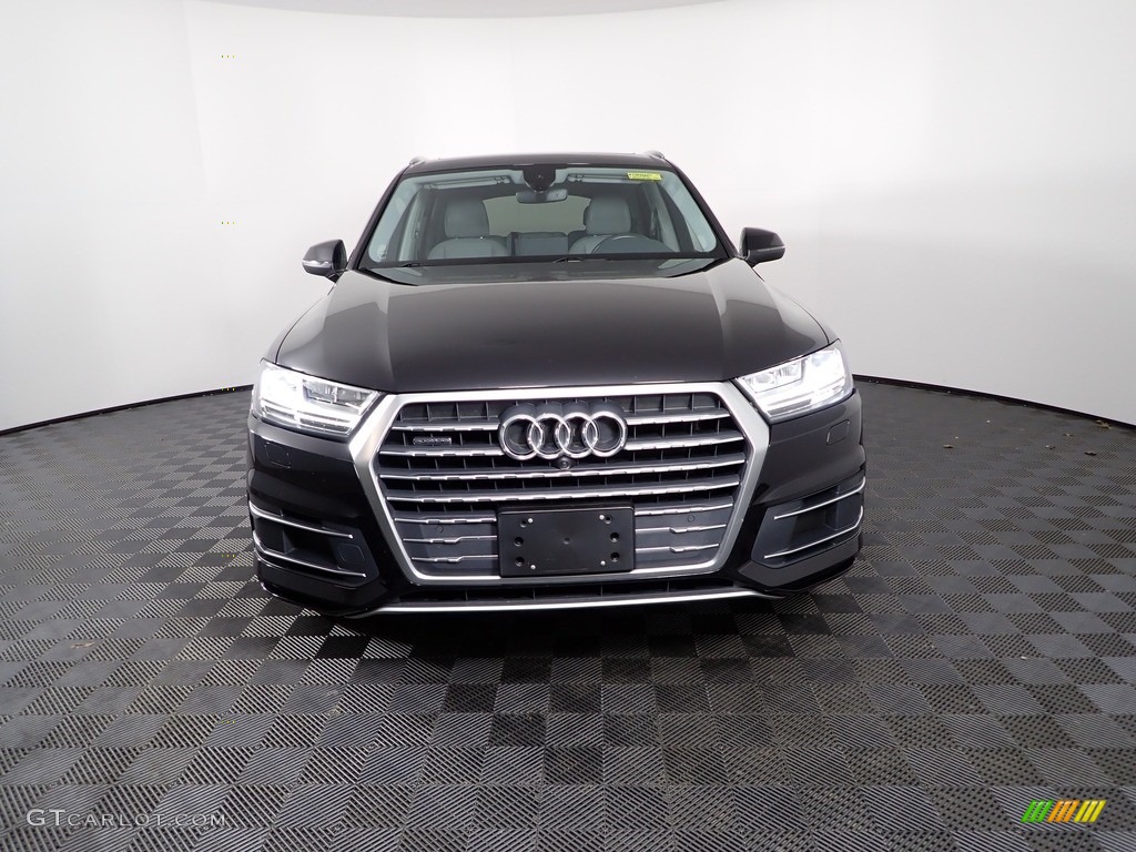 2019 Q7 45 Premium Plus quattro - Night Black / Rock Gray photo #6