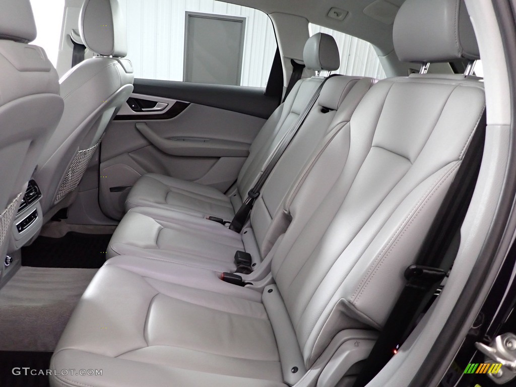 2019 Audi Q7 45 Premium Plus quattro Rear Seat Photo #146101330