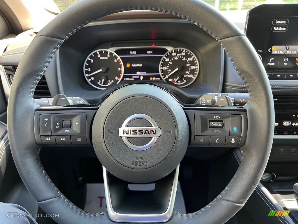 2021 Nissan Rogue SL Charcoal Steering Wheel Photo #146102446