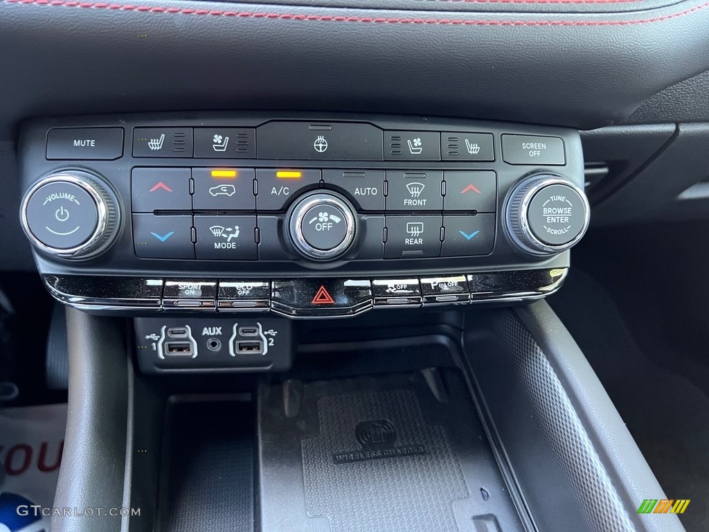 2023 Dodge Durango R/T Blacktop AWD Controls Photo #146104573
