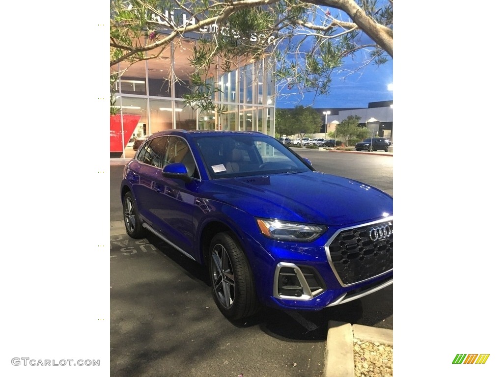 2021 Q5 55 e Prestige quattro - Ultra Blue Metallic / Okapi Brown photo #1