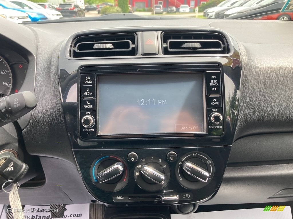 2019 Mitsubishi Mirage LE Controls Photos