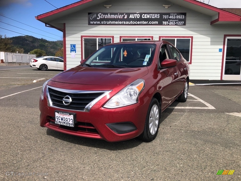 2016 Versa SV Sedan - Cayenne Red / Charcoal photo #3