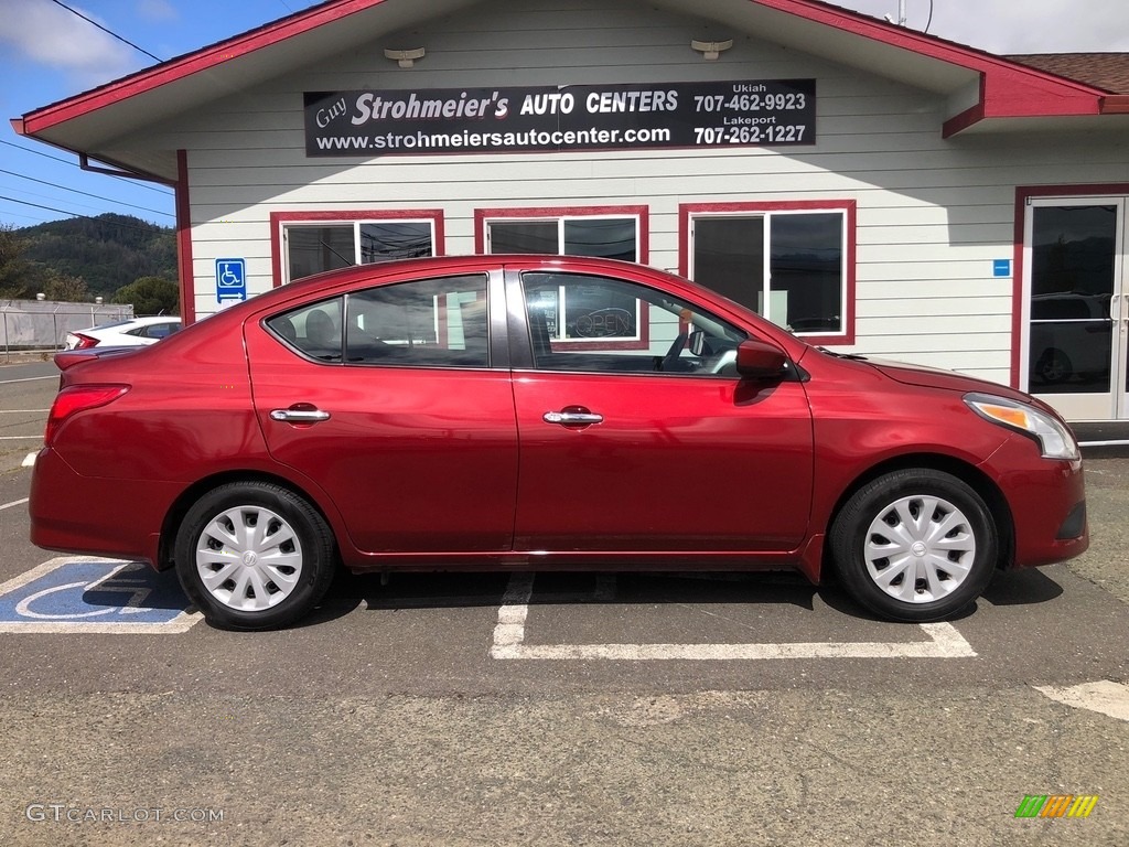 2016 Versa SV Sedan - Cayenne Red / Charcoal photo #5