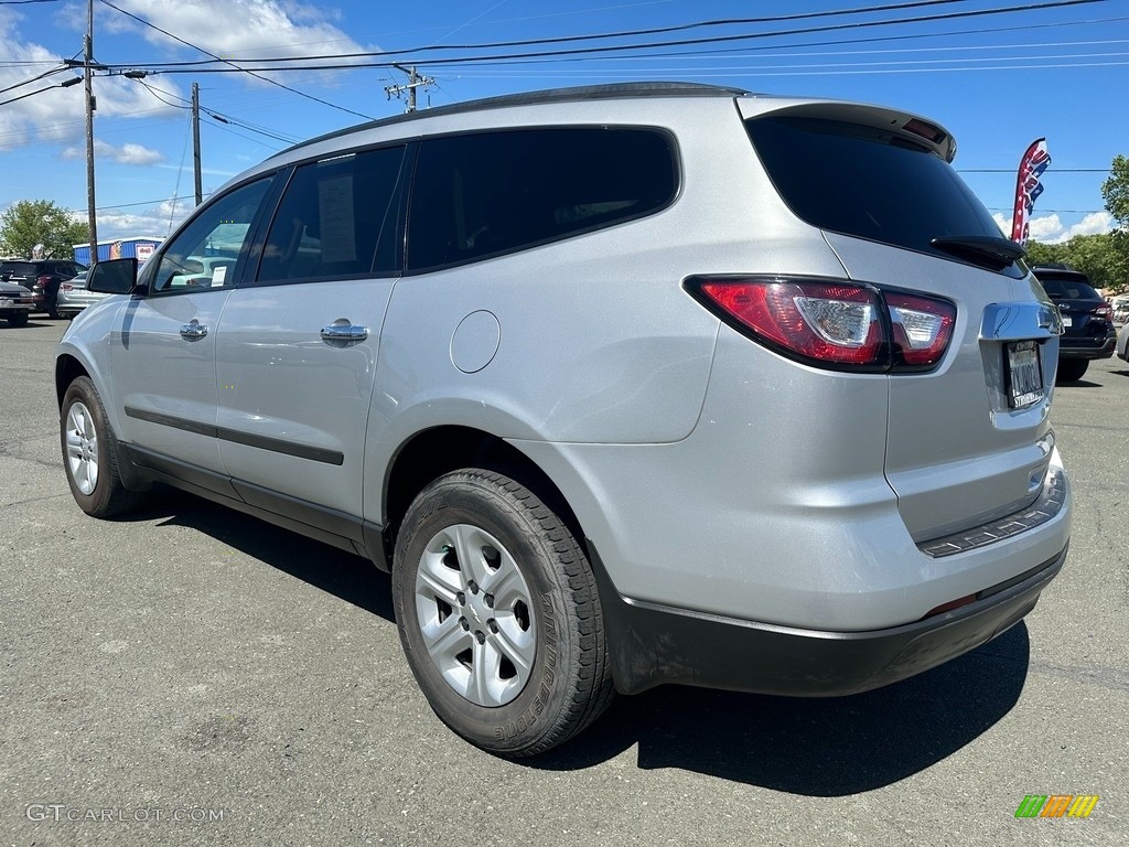 2017 Traverse LS - Silver Ice Metallic / Dark Titanium/Light Titanium photo #4