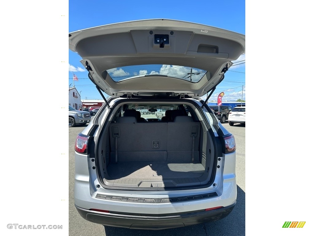 2017 Traverse LS - Silver Ice Metallic / Dark Titanium/Light Titanium photo #14