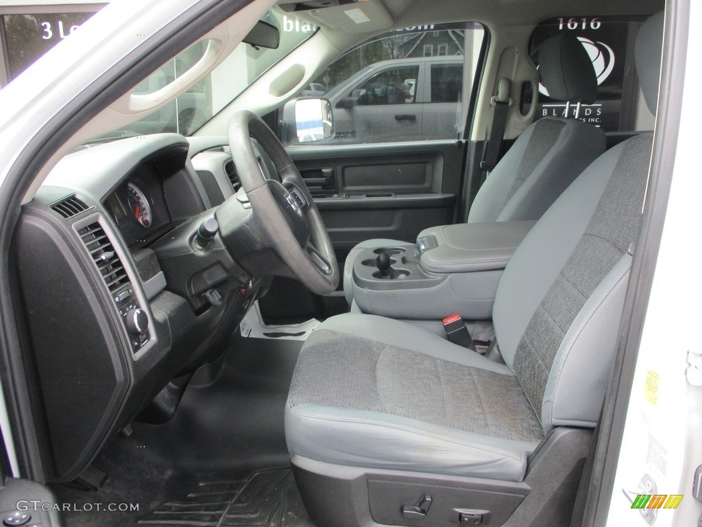 2018 1500 Tradesman Crew Cab 4x4 - Bright White / Black/Diesel Gray photo #6
