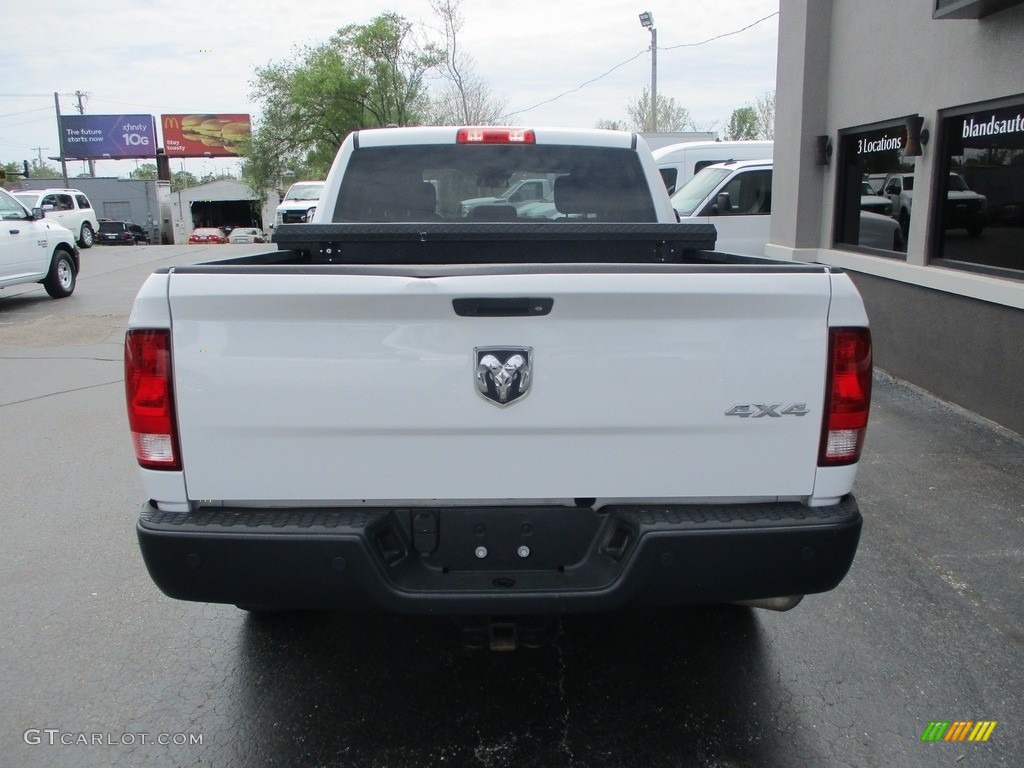 2018 1500 Tradesman Crew Cab 4x4 - Bright White / Black/Diesel Gray photo #22