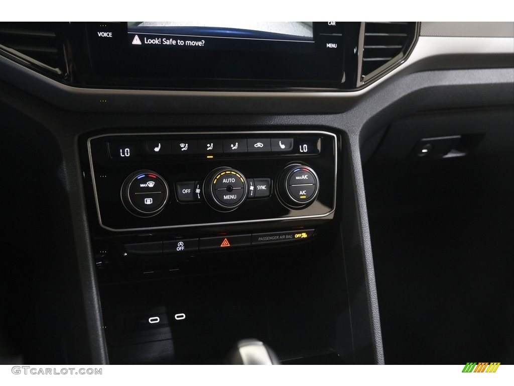 2022 Volkswagen Atlas Cross Sport SE Technology 4Motion Controls Photos