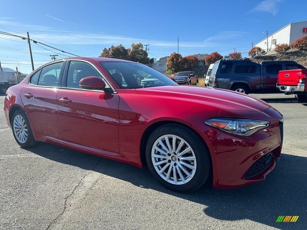 2022 Giulia Sprint - Alfa Rosso (Red) / Black photo #1