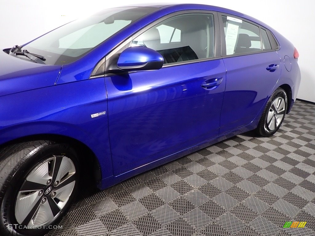 2019 Ioniq Hybrid Blue - Intense Blue / Black photo #10