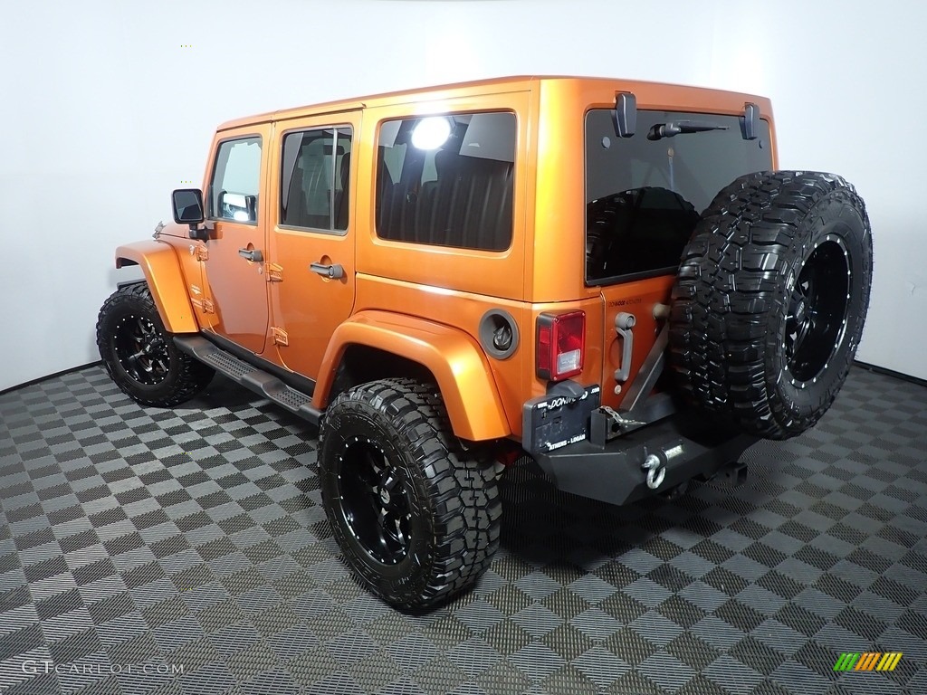 2011 Wrangler Unlimited Sahara 4x4 - Mango Tango Pearl / Black/Dark Saddle photo #12