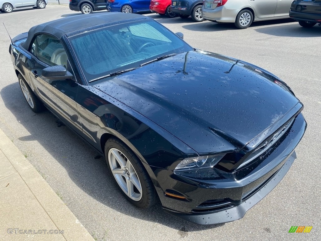 2014 Mustang V6 Convertible - Black / Charcoal Black photo #27