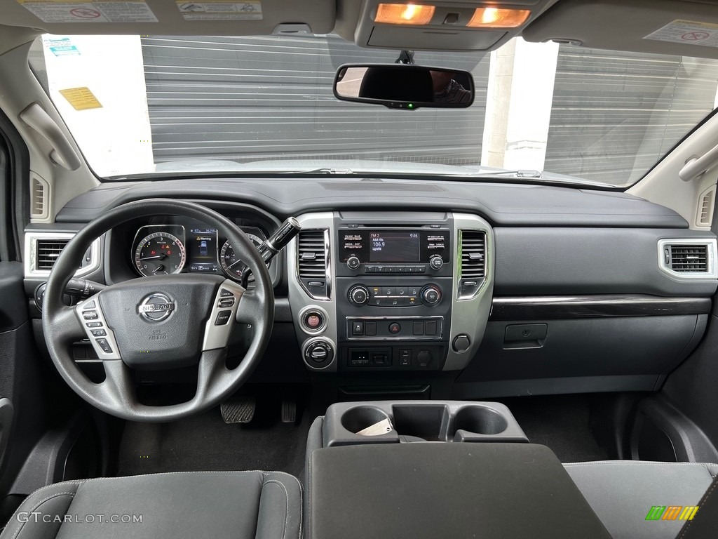 2017 Nissan TITAN XD SV Crew Cab 4x4 Interior Color Photos