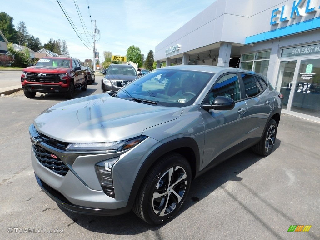 2024 Sterling Gray Metallic Chevrolet Trax RS 146107162