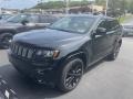 Diamond Black Crystal Pearl 2019 Jeep Grand Cherokee Altitude 4x4