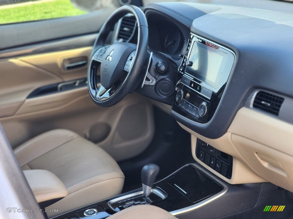 2019 Mitsubishi Outlander GT 3.0 S-AWC Interior Color Photos