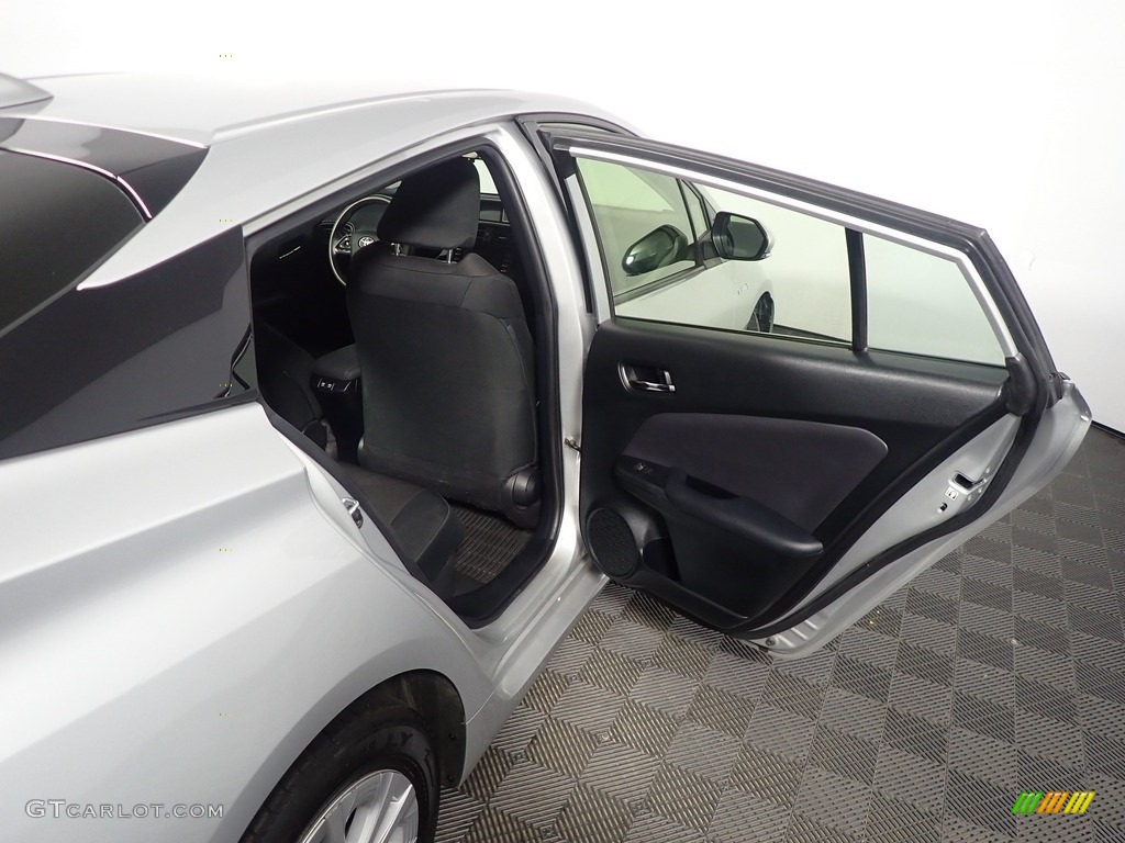 2021 Prius L Eco - Classic Silver Metallic / Black photo #31