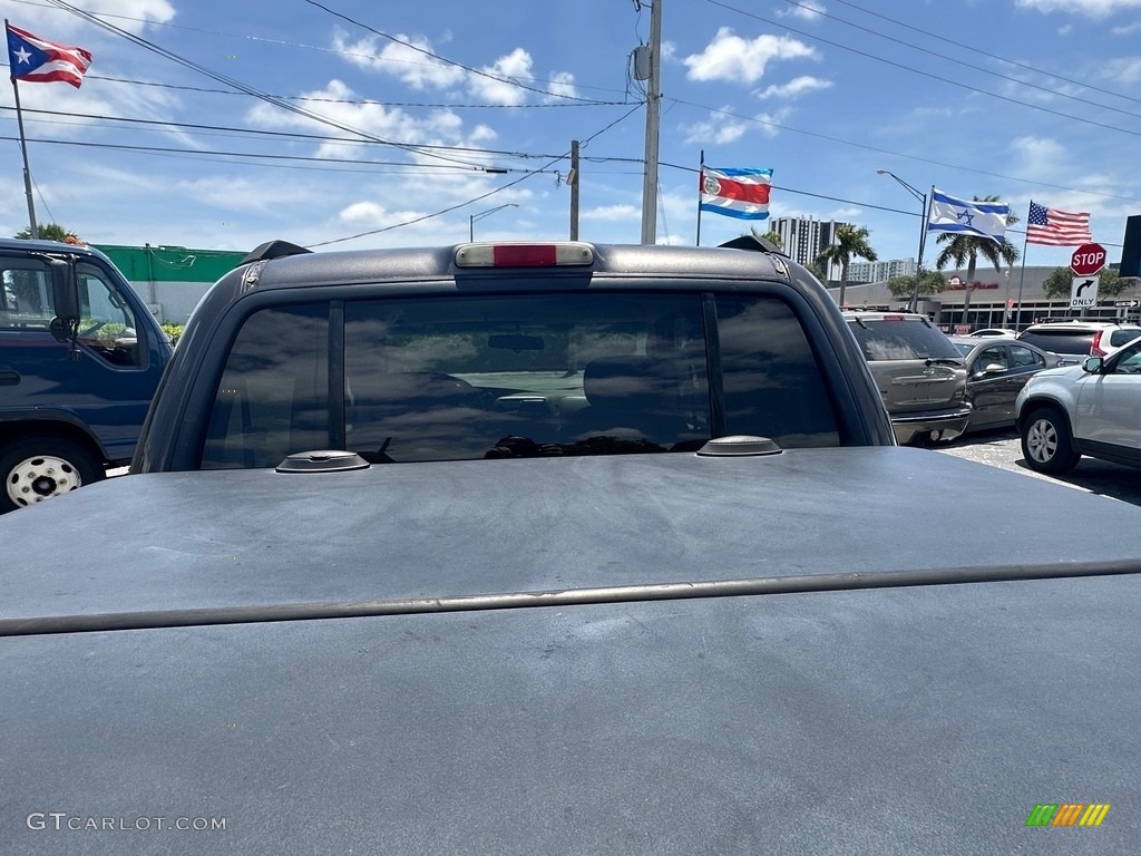 2005 Explorer Sport Trac XLT - Black Clearcoat / Medium Pebble photo #3