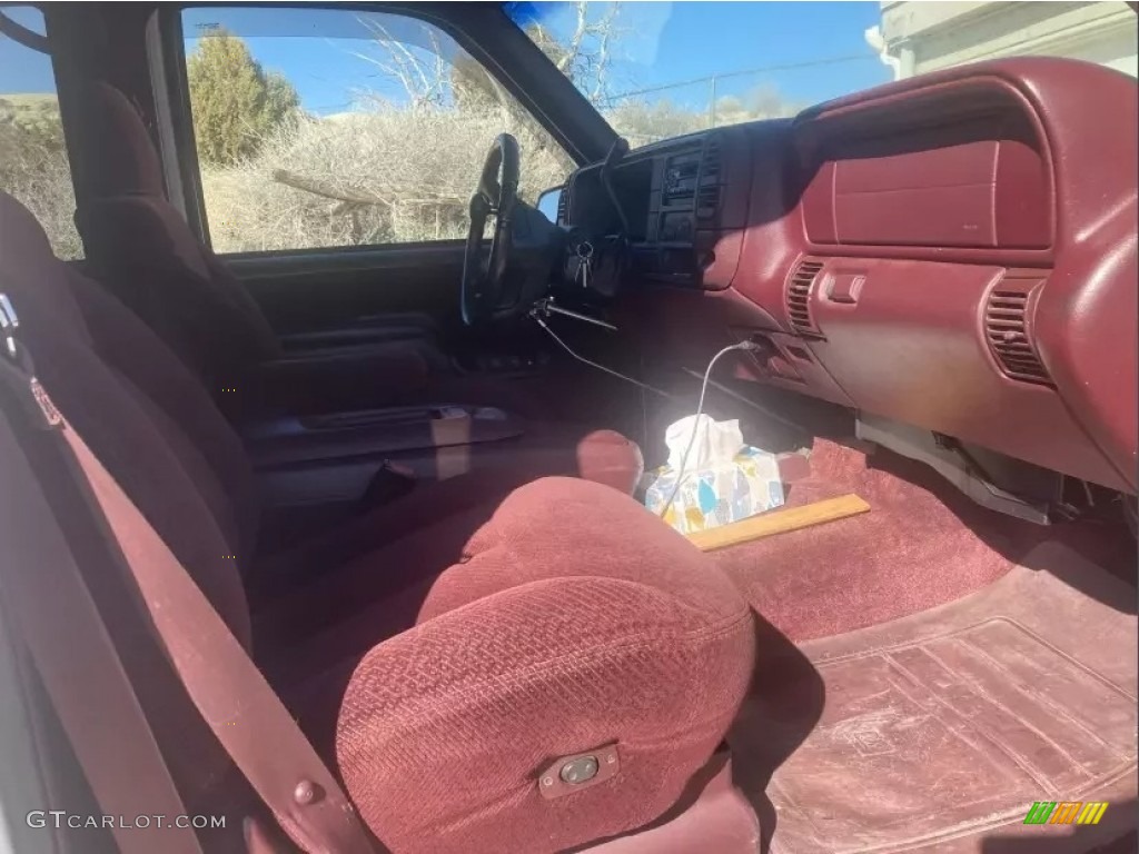 Ruby Interior 1997 GMC Suburban K1500 SLE 4x4 Photo #146119200