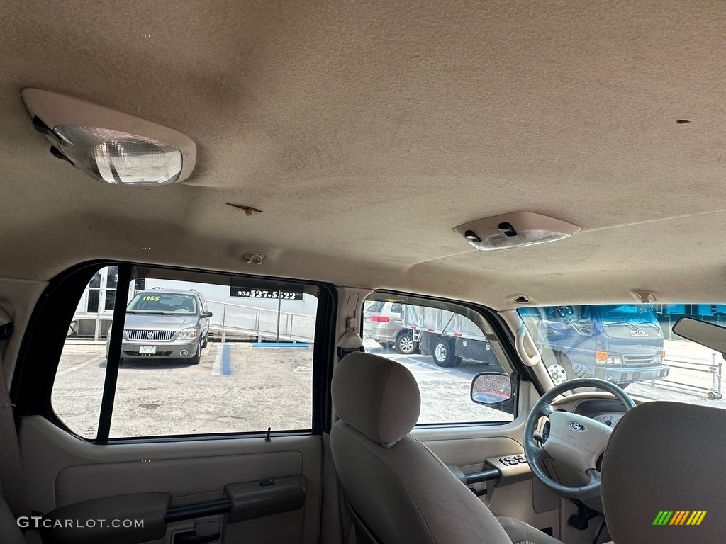 2005 Explorer Sport Trac XLT - Black Clearcoat / Medium Pebble photo #20