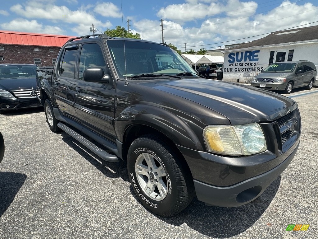 2005 Explorer Sport Trac XLT - Black Clearcoat / Medium Pebble photo #27
