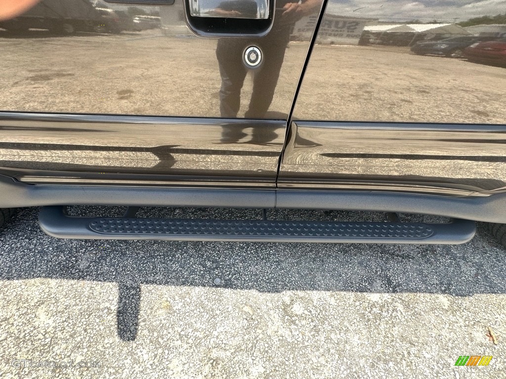 2005 Explorer Sport Trac XLT - Black Clearcoat / Medium Pebble photo #29