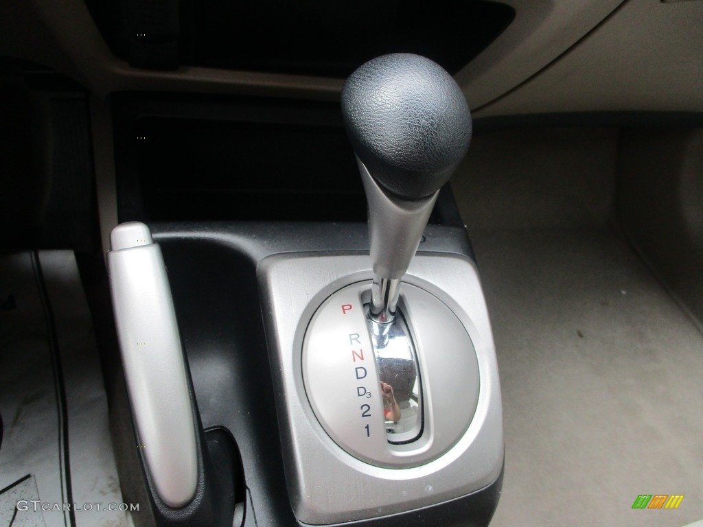 2010 Civic LX Sedan - Taffeta White / Beige photo #17