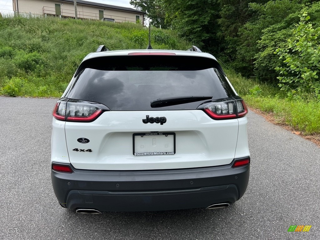 2019 Cherokee Latitude Plus 4x4 - Bright White / Black photo #7