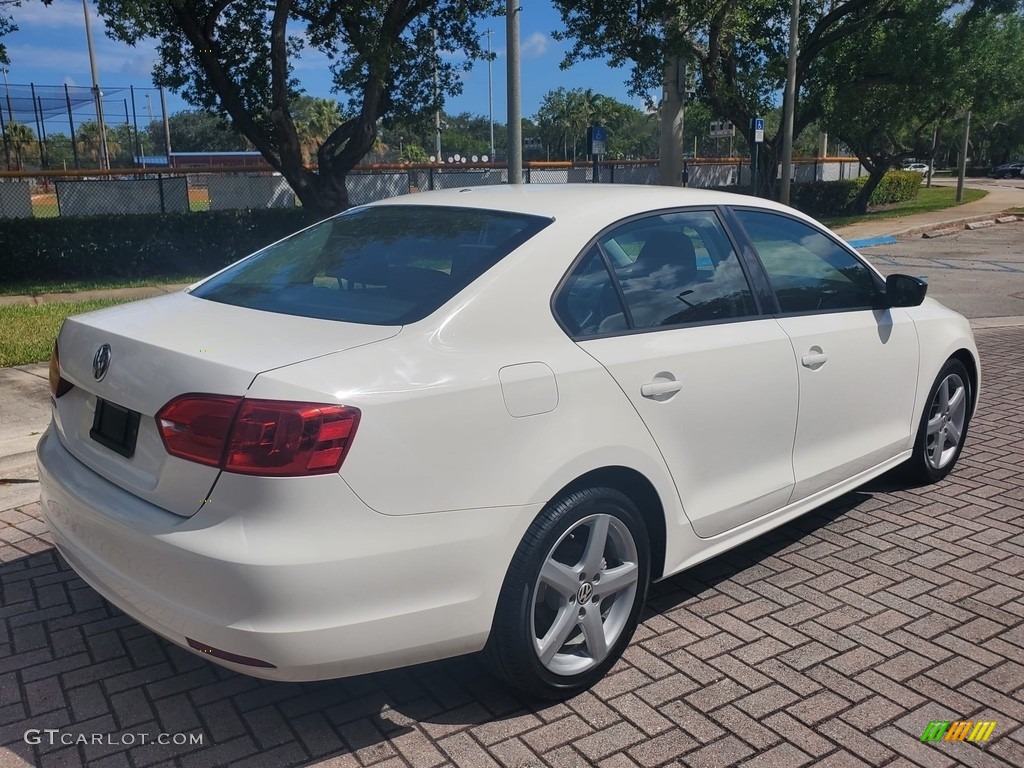 2013 Jetta S Sedan - Candy White / Titan Black photo #2