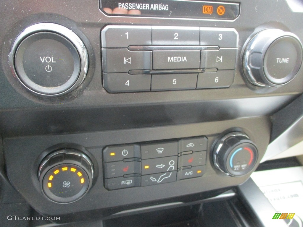2019 F250 Super Duty XLT Crew Cab 4x4 - Magma Red / Camel photo #24