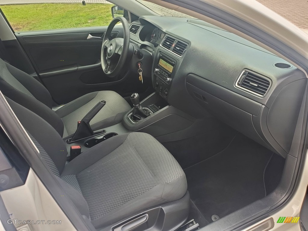 2013 Jetta S Sedan - Candy White / Titan Black photo #13