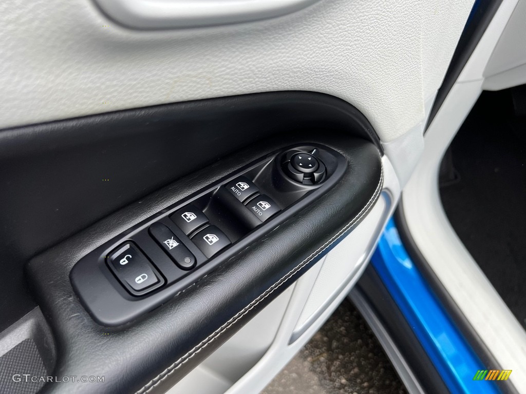 2019 Jeep Compass Latitude Door Panel Photos