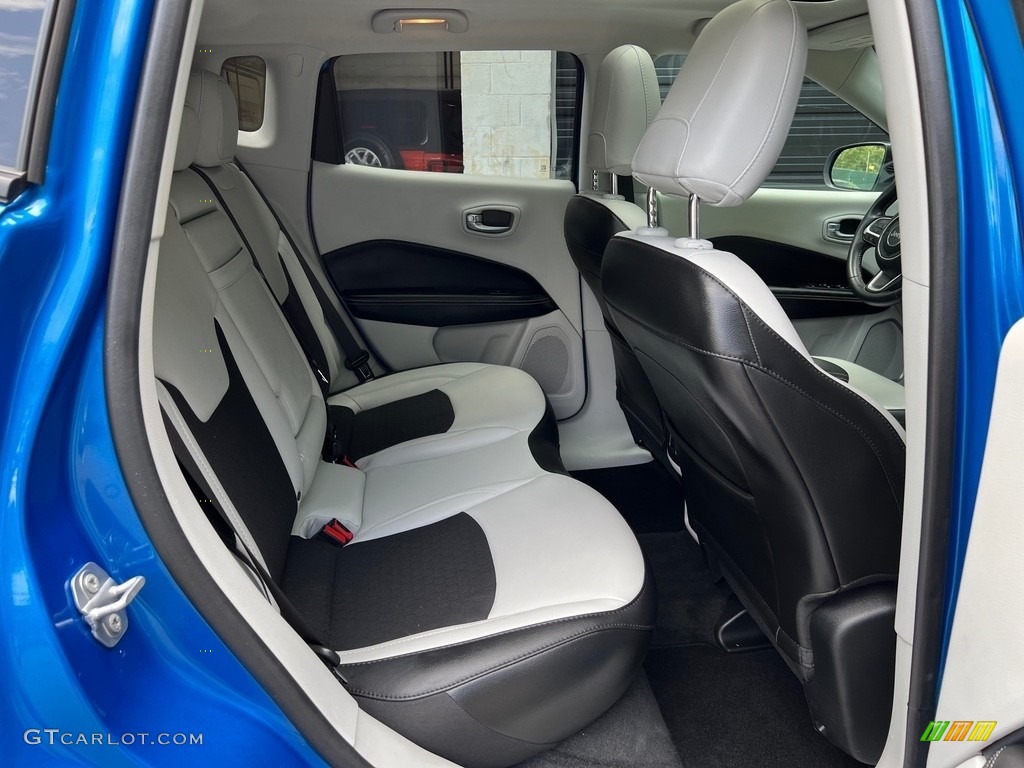 2019 Jeep Compass Latitude Rear Seat Photo #146123603