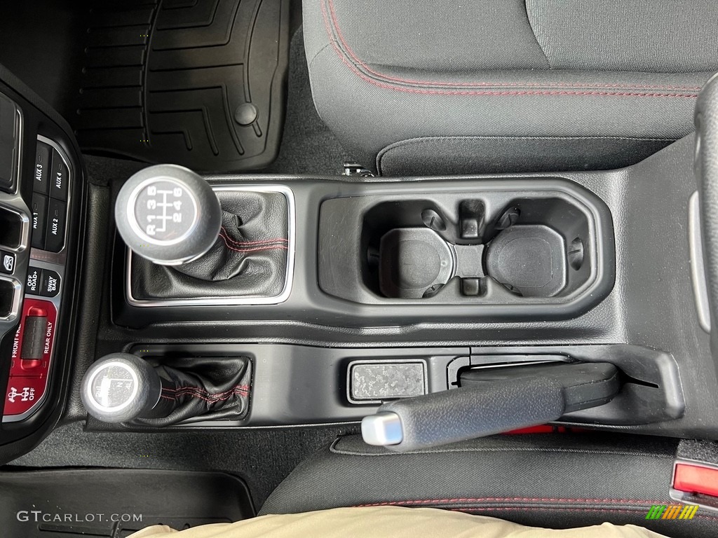 2022 Jeep Wrangler Unlimited Rubicon 4x4 Transmission Photos