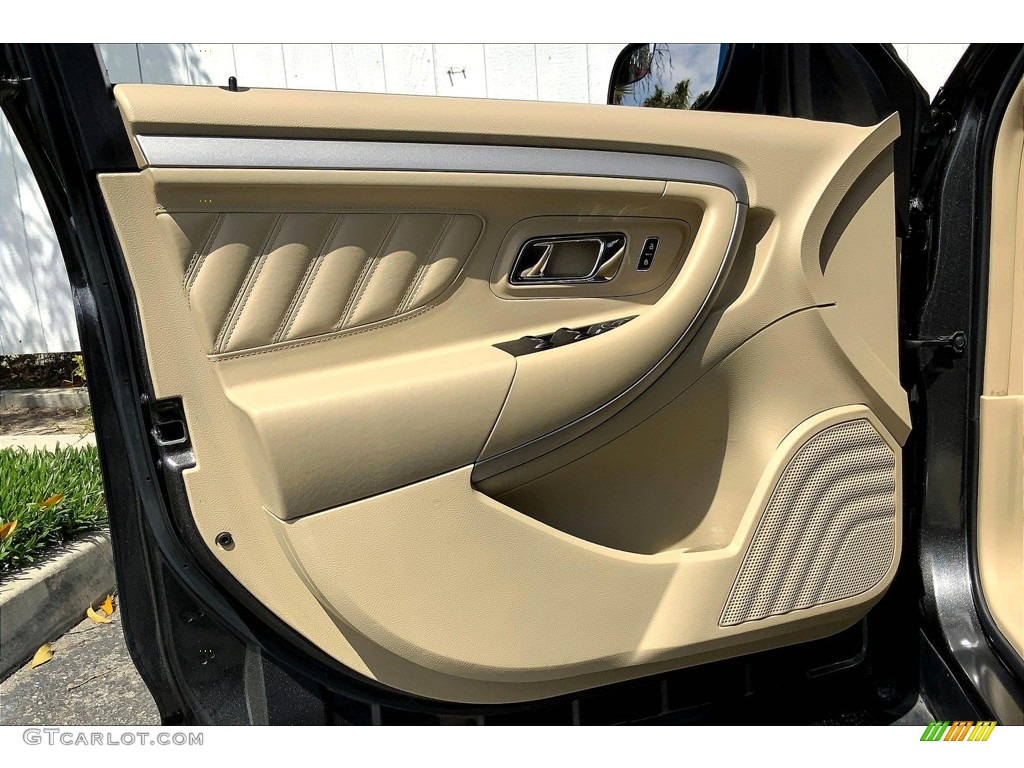 2018 Ford Taurus SE Dune Door Panel Photo #146126750