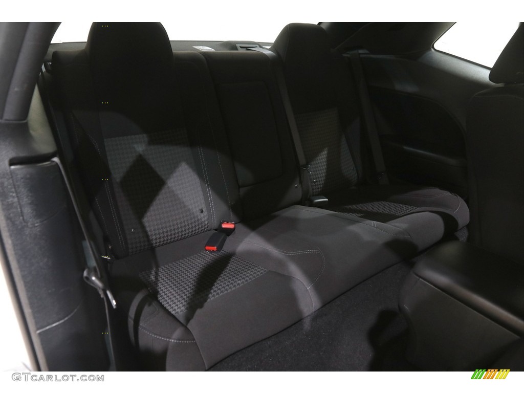 2020 Challenger SXT - Triple Nickel / Black Houndstooth photo #16