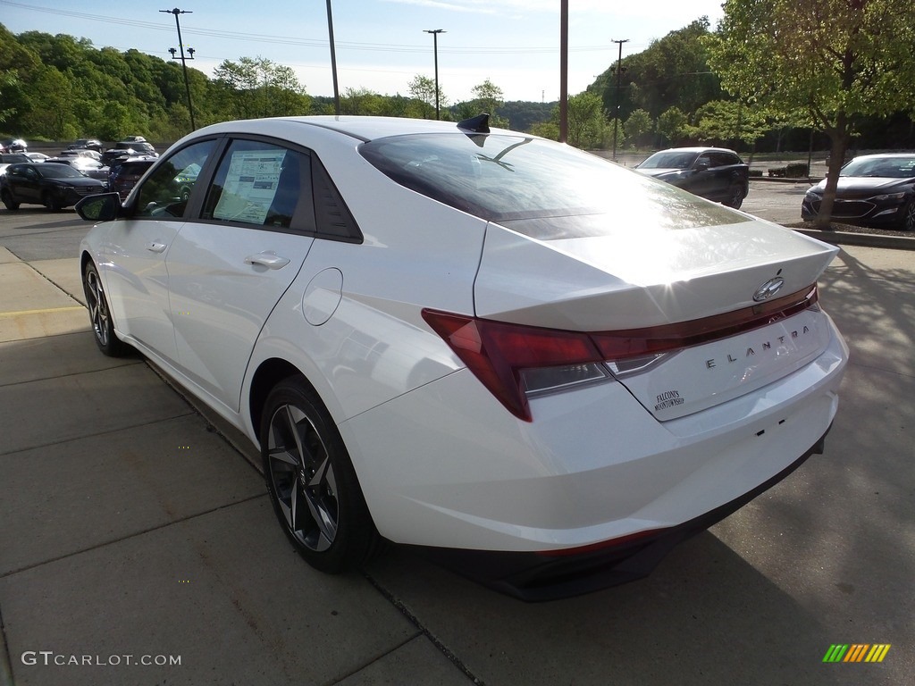2023 Elantra SEL - Serenity White / Black photo #5